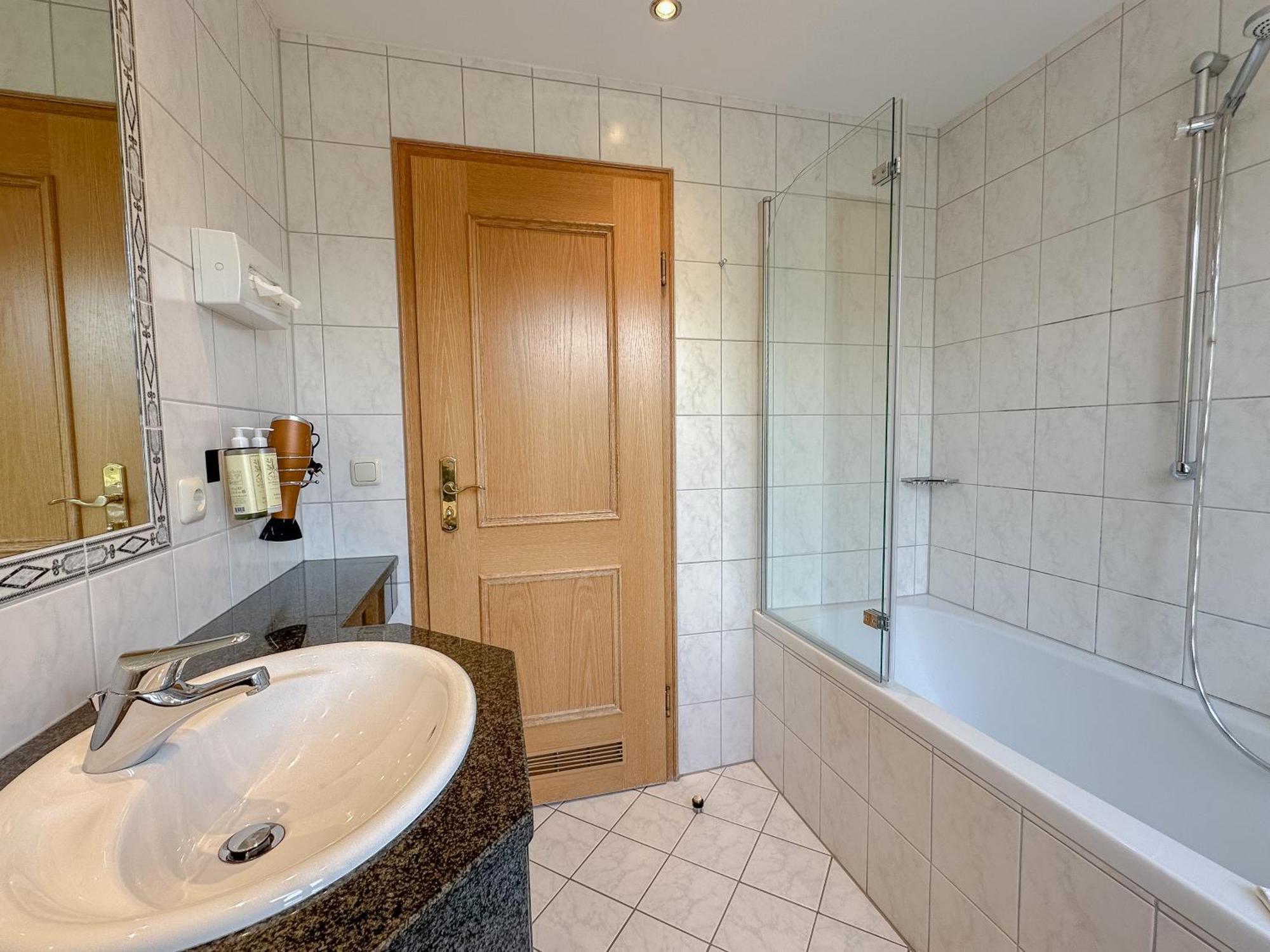 Hotel Gasthof Alter Wirt Farchant Luaran gambar