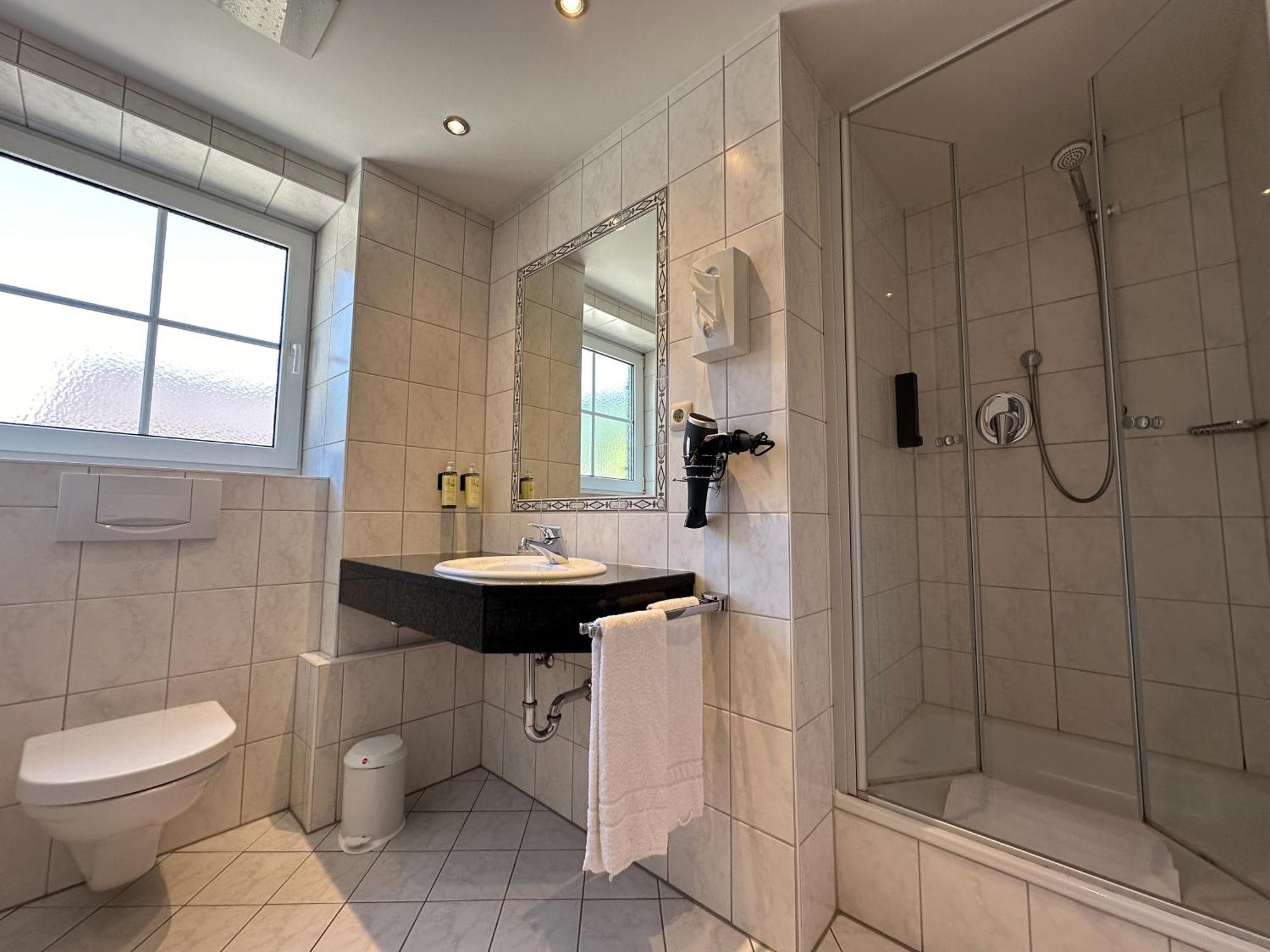 Hotel Gasthof Alter Wirt Farchant Luaran gambar